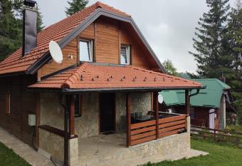 Planinska ku  a Jerotijevi   has Balcony rooms