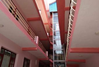 (null) has Balcony rooms