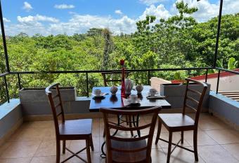 Colombo Eco Villa has Balcony rooms