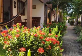 Condom  nio Jardins - F2 Ilha de Itamarac   has Balcony rooms