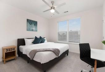 Modern Stylish Concord Condo allows 18 year olds to book a room