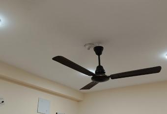 BALABHADRA NIWAS allows 18 year olds to book a room