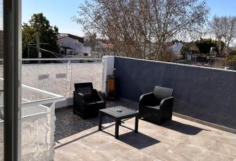 Fenix apartamento has Balcony rooms