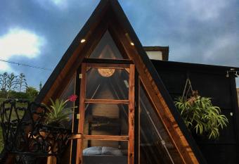 En La Cumbre Glamping allows 18 year olds to book a room