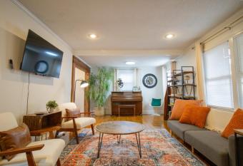 Industrial Chic Getaway Simpsonville - Family Home has Balcony rooms