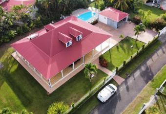 BluePalm case allows 18 year olds to book a room