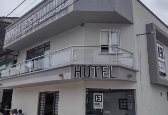 Hotel Estambul has Balcony rooms