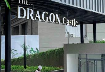 c  n h    has rooms with a private hot tub