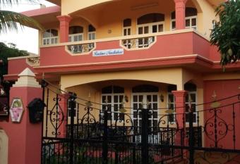 Nandkishore Lodge has Balcony rooms