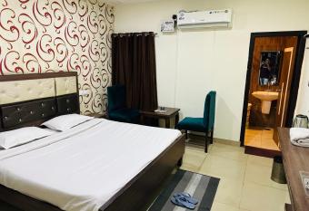 Hotel The Harrison   s has Balcony rooms