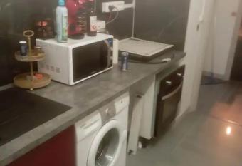 Appartement au coeur de crest allows 18 year olds to book a room