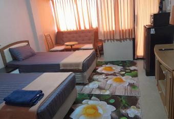 Victory view rayong beach has Balcony rooms