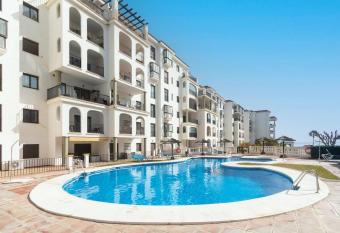 Lovely 2 bedrooms in La Duquesa has Balcony rooms