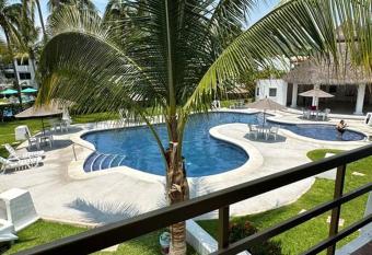 Departamento en Club Santiago Manzanillo has Balcony rooms