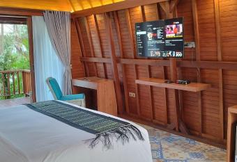 Room in Villa - Love Without boundaries num9842 has Balcony rooms