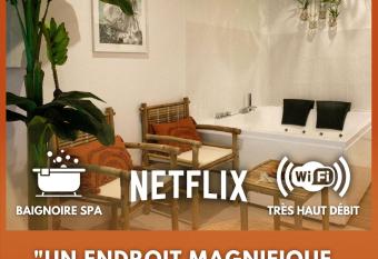 Bali Serenity Baln  o et lit rond allows 18 year olds to book a room