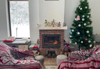 Cabana Pe  tera Bolii has Balcony rooms