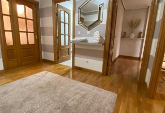 Apartamento Canela has rooms with a private hot tub