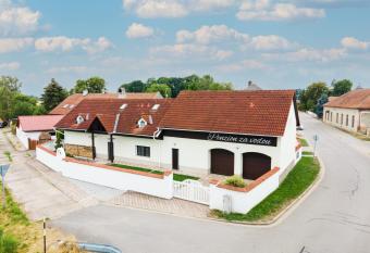 PENZION ZA VODOU has Balcony rooms