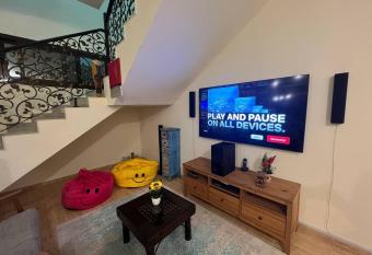 Private Room in the Villa Hostel Abudhabi has Smoking rooms