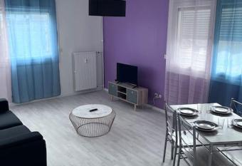 Appartement en r  sidence calme allows 18 year olds to book a room