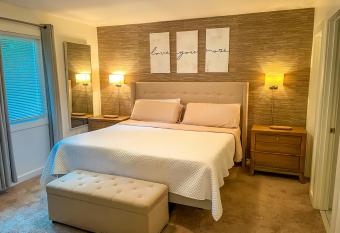 Cozy City Oasis - Atlanta/Decatur has Balcony rooms