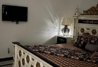 Bluemoon Paradise allows 18 year olds to book a room