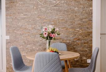 Cherry Lux Apartment has Balcony rooms