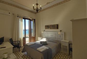 B&B Belveliero - Il Capitano has Balcony rooms