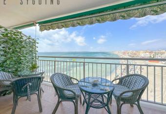 Infinity Sea - Incre  ble piso con vistas al mar has Balcony rooms