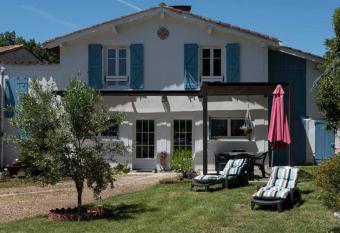 G  te Les Buillens has Balcony rooms