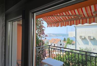 End of The Road ,Orange has Balcony rooms