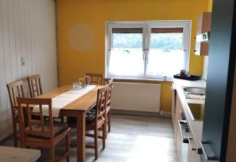 Bayrisch, l  ndlich, gem  tlich allows 18 year olds to book a room