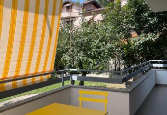 B&B FIOR DI CAMPO allows 18 year olds to book a room