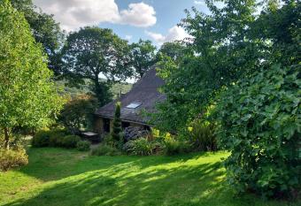 Liorzh laboused has Balcony rooms