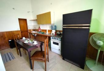 Departamentos Centro en Valle Hermoso. allows 18 year olds to book a room