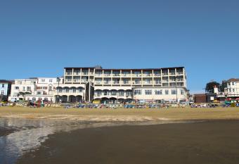 Sandringham Hotel - Seafront Sandown has Balcony rooms