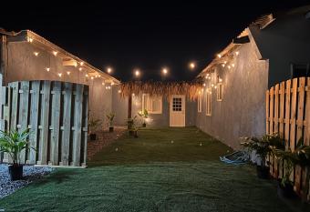 Palm beach Apartments has Balcony rooms