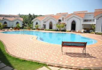 Riviera Hermitage Goa has Balcony rooms