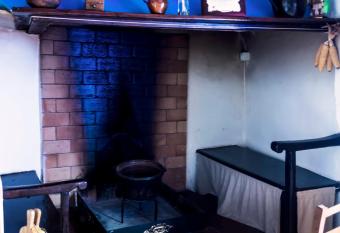 Casa Rural Los Lilos has Smoking rooms