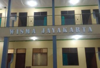 OYO 93018 Wisma Jayakarta allows 18 year olds to book a room