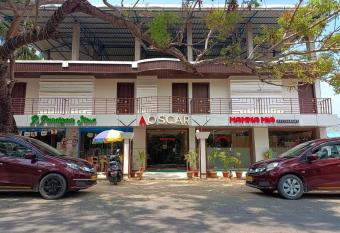 HOTEL AOSCAR has Balcony rooms