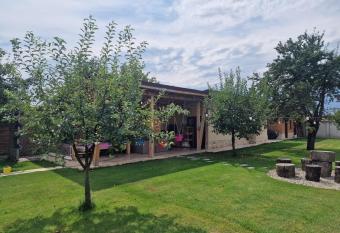 Casuta de vacanta Danu  &Erin has Balcony rooms