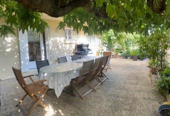 Maison calme has Balcony rooms