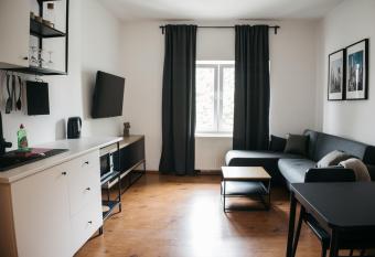 Macao Apartmani has rooms with a private hot tub