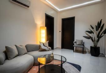 DLUXE PREMIUM HOTEL has Balcony rooms