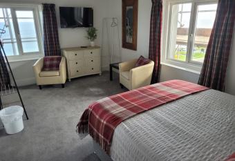 The Sandbeck, Commondale allows 18 year olds to book a room