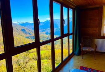 Gentry House has Balcony rooms