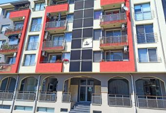 Gabrovo Relax Apartment has Balcony rooms