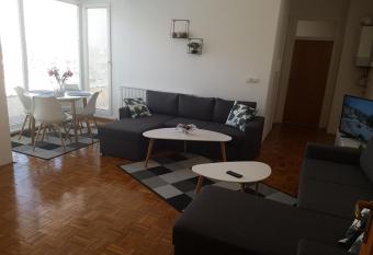 Apartman Vema Visoko Ferienwohnung has Balcony rooms